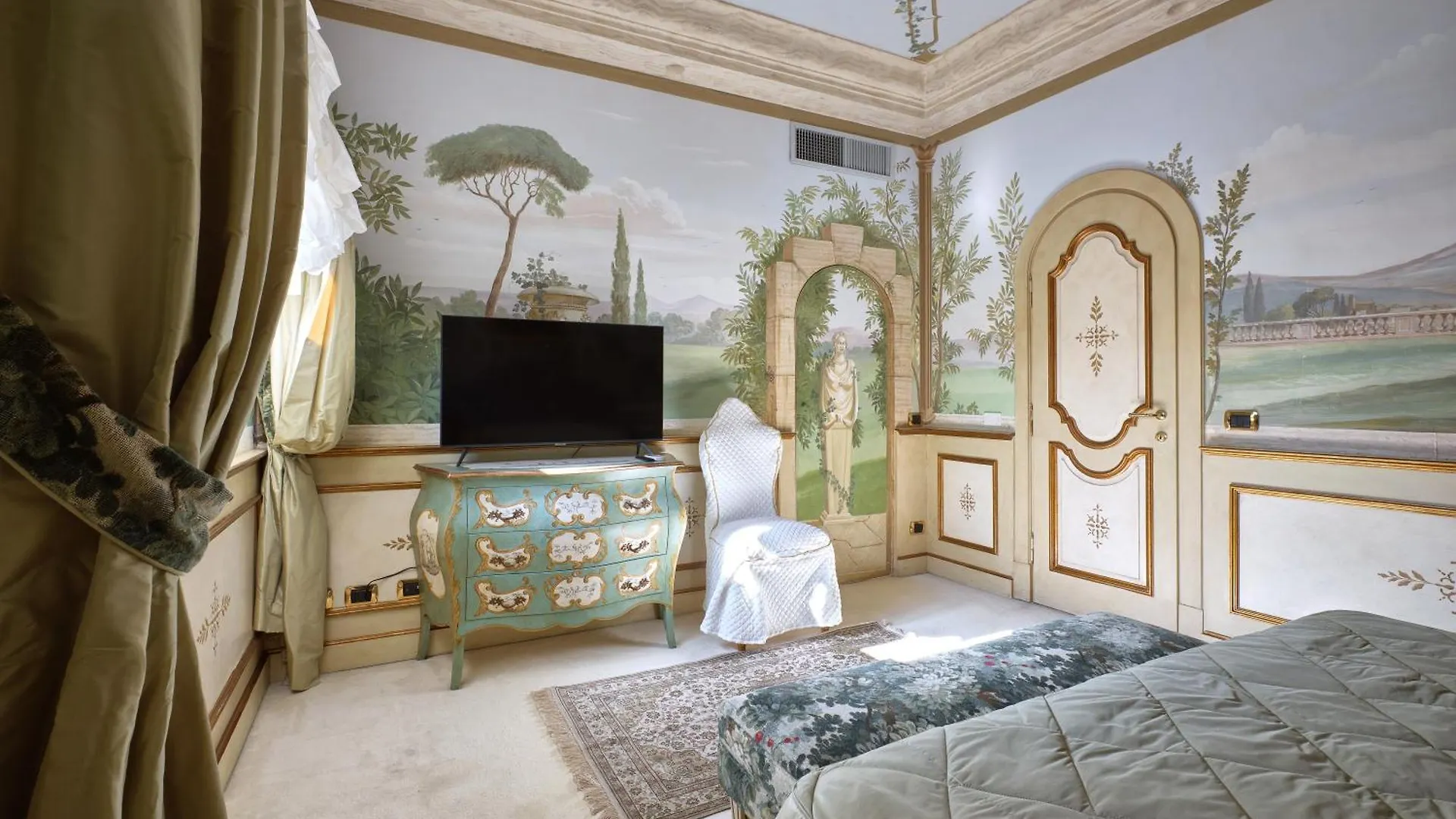 The Capitoline Penthouse Apartment Rome
