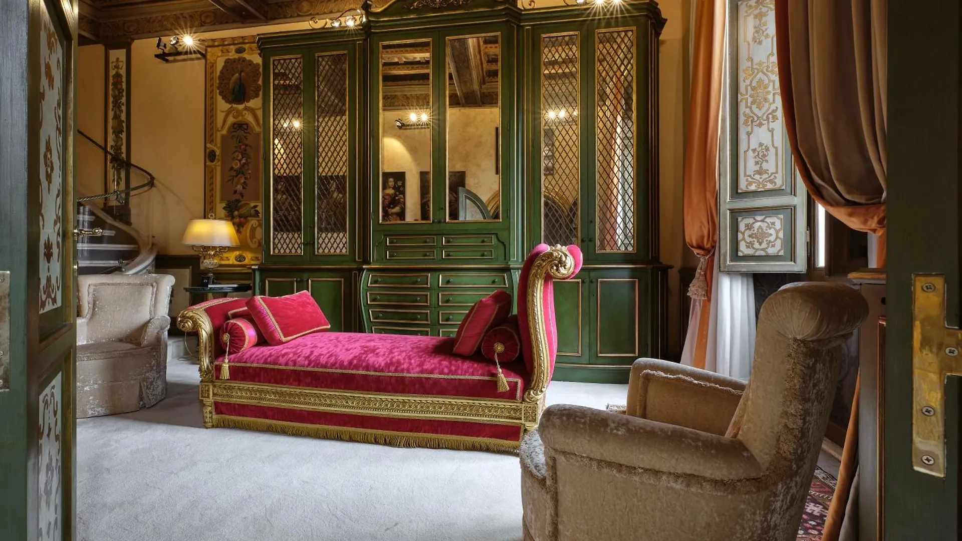 The Capitoline Penthouse Apartment Rome Italy